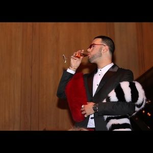 Meet your Posher, Edwin